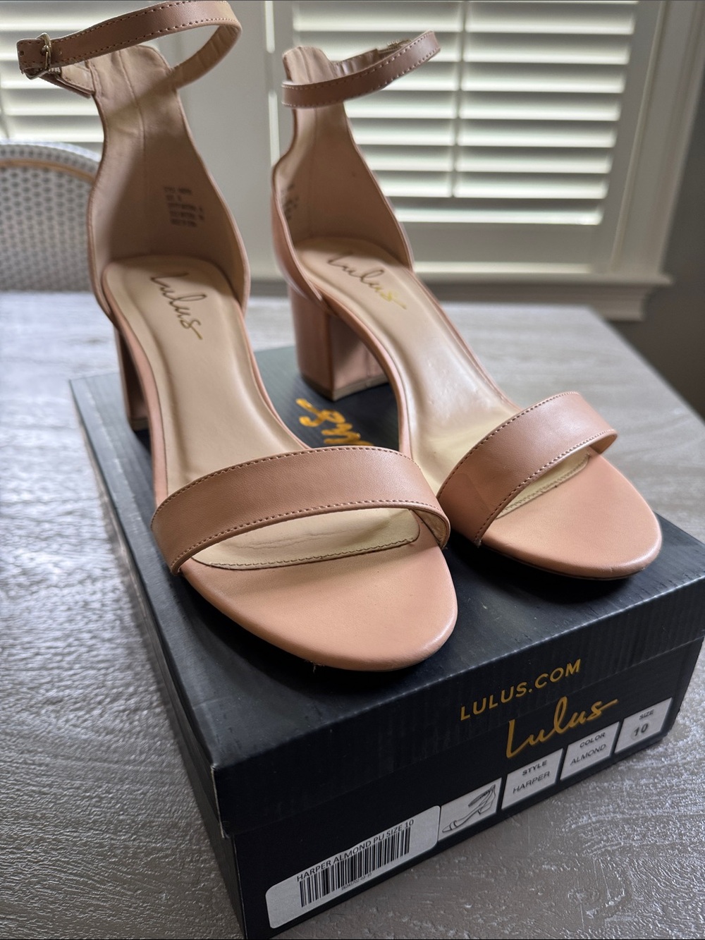 Lulus Harper Almond Block Heels, size 10